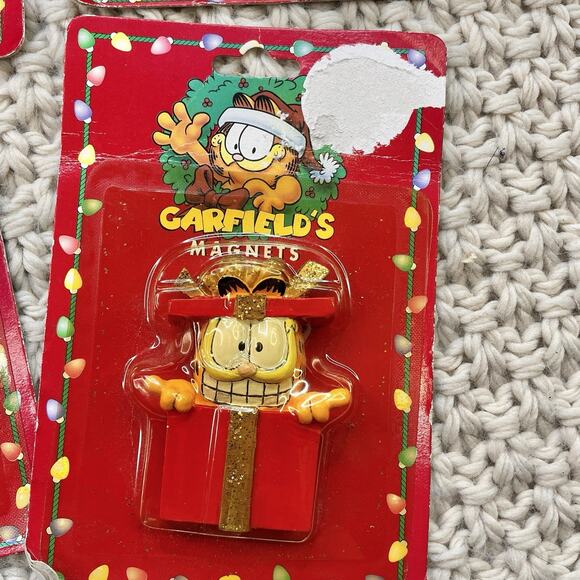 Vintage Garfield Christmas Refrigerator Magnets lot of 4 PAWS 1996 Orange Cat - Picture 4 of 10